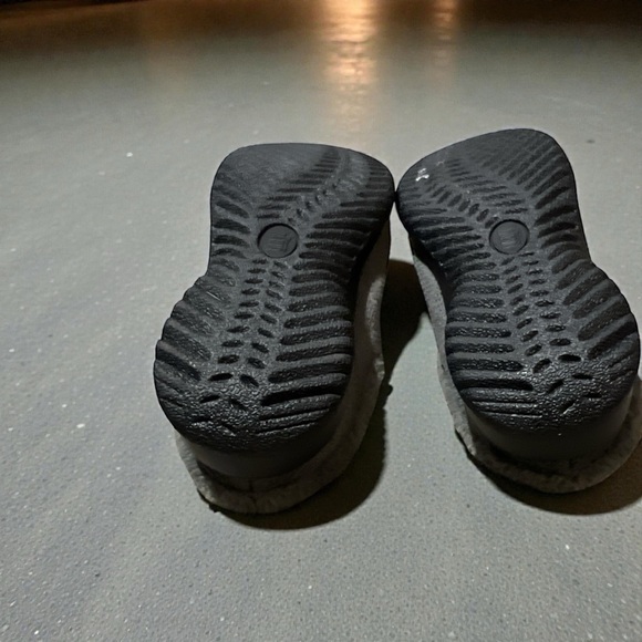 DREW Gray Women's Slippers - Picture 5 of 6